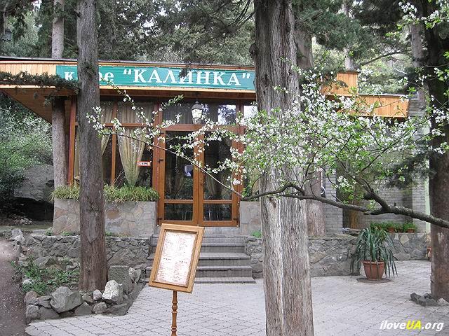 Кафе Калинка в Алупкинском парке. http://iloveua.org/article/177 Фото: Геннадий Фоков
